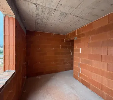 Stan Odlična lokacija. Pula Valmade