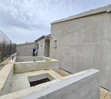 Kuća Samostojeća prizemnica u blizini Pule ! - cover
