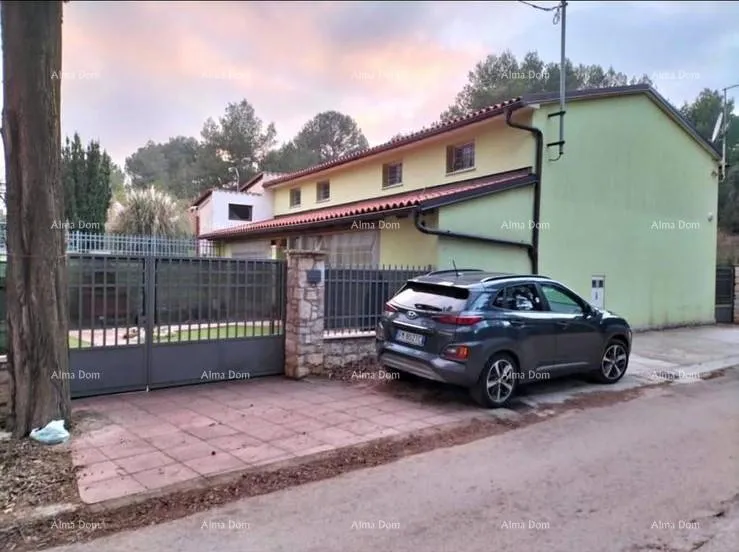 Kuća Prodaja kuće na atraktivnoj lokaciji u Puli – Stoja - cover