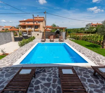 Kuća Prodaja prelijepe kamene kuće s bazenom, Baderna, Poreč!