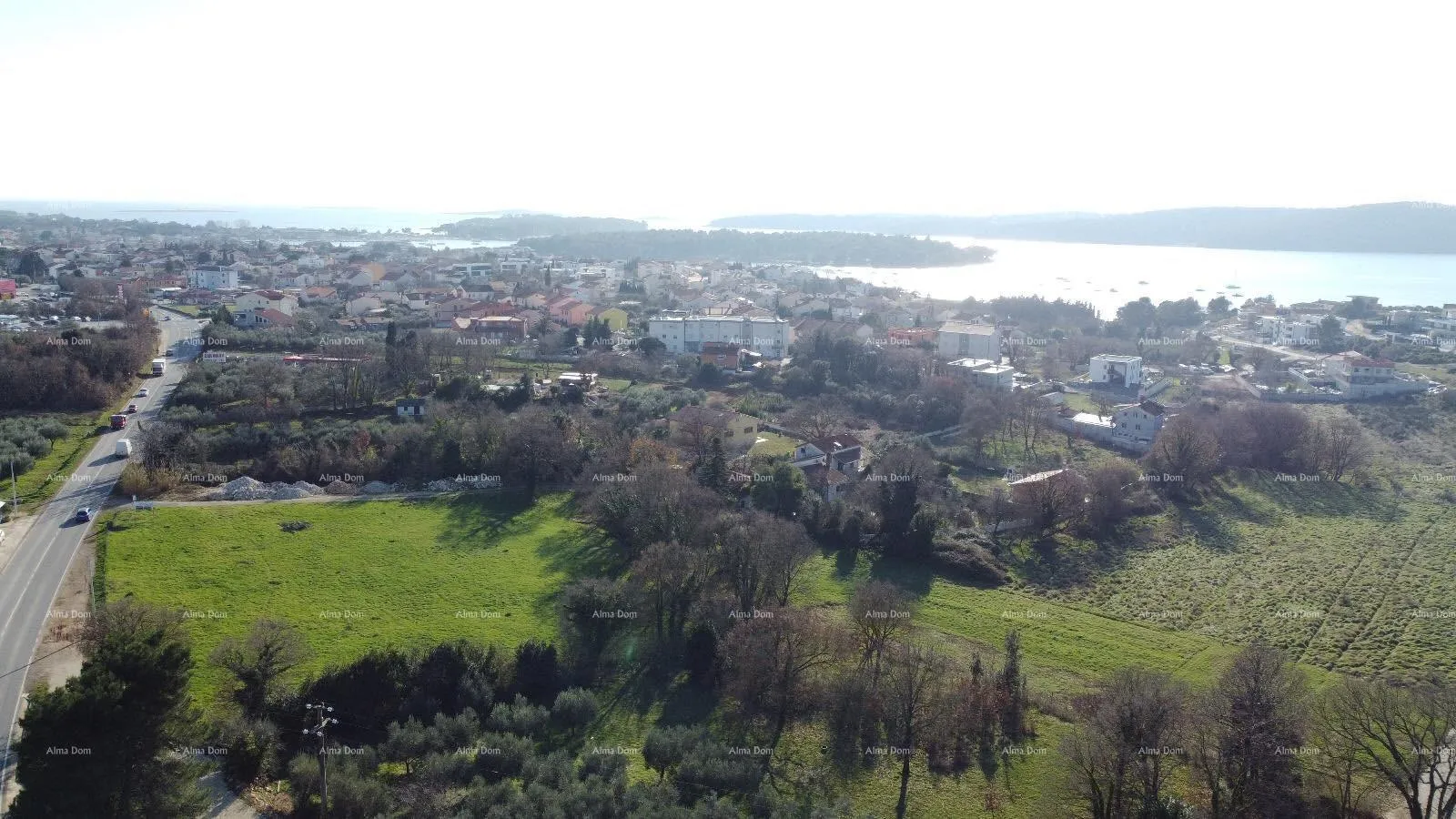Građevinsko zemljište Prodaje se građevinsko zemljište u Medulinu, 6700m2 - cover