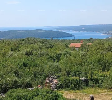 Građevinsko zemljište Prodaje se građevinsko zemljište, 4336 m2, okolica Labina