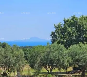 Građevinsko zemljište Prodaje se građevinsko zemljište s pogledom na more, Peruški