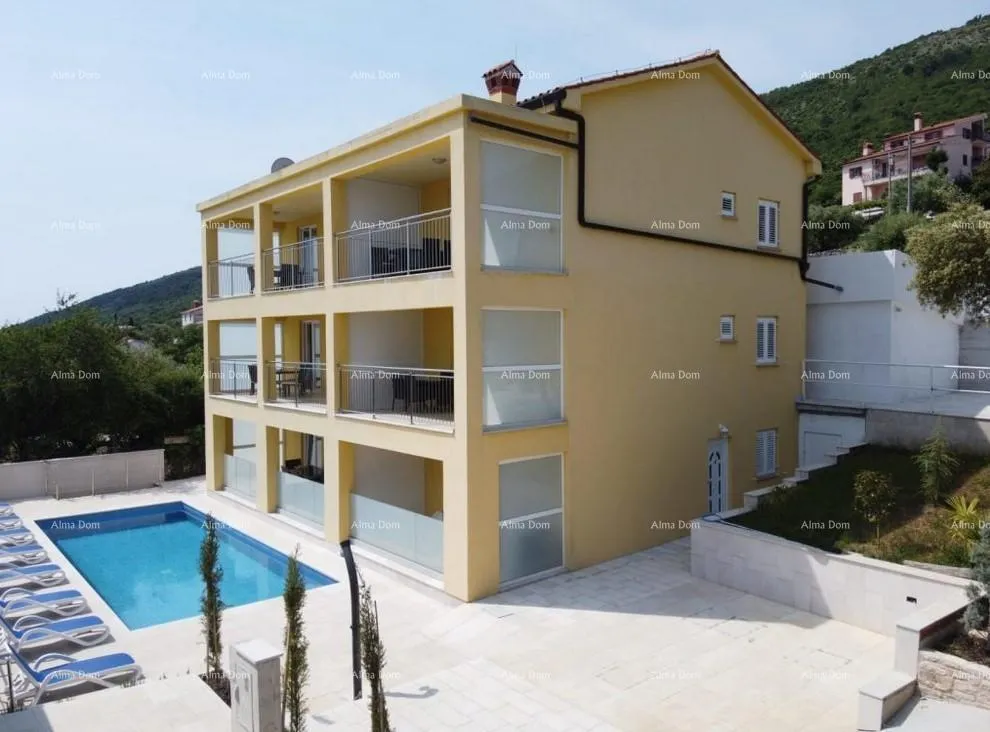 Kuća Raša, Šarmantna apartmanska kuća s bazenom i panoramskim pogledom na more - cover