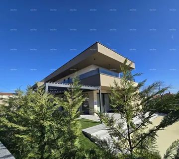 Kuća Moderna villa s bazenom i saunom, Marčana!