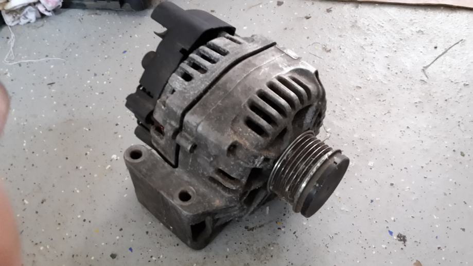 alternator-14v-90a-gm-opel-606039083-13117279yq-2542851c-valeo-slika-104941604