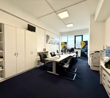 Zagreb, Žitnjak - poslovni prostor 40m2