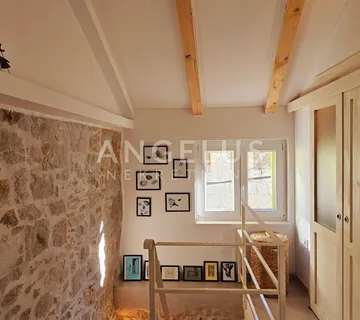 Kaštela - Renovirana kamena kuća 50 m od mora, PRODAJA - Kaštel Lukšić, Kaštela