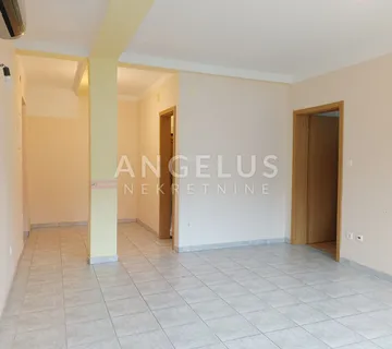 Šolta, Maslinica - jednosoban stan u centru Maslinice, 43 m2 PRODAJA - cover