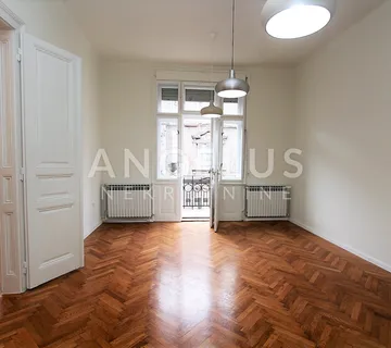 Zagreb, Centar - stan sa balkonom,123 m2 pokraj Zrinjevca