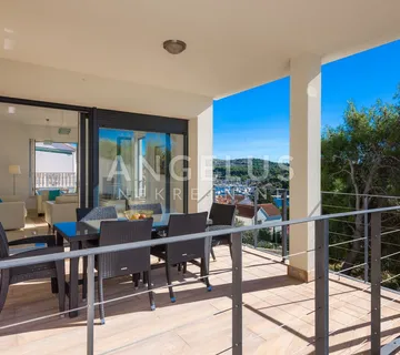 Brač, Milna - apartman sa pogledom, parking i bazen, PRODAJA - cover