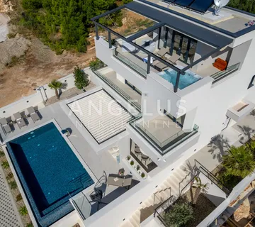 Split, Podstrana - Luksuzna vila - cover