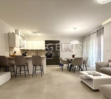 Velika Gorica, Podbrežnica - apartman 60m2 s vrtom i parkingom