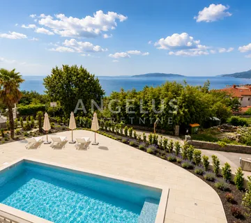 Opatija, Volosko - Kuća s pogledom na more s bazenom, 230m2, dugoročni najam!