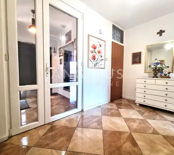 Zagreb, Črnomerec - Obiteljska kuća s pogledom, prodaja - cover