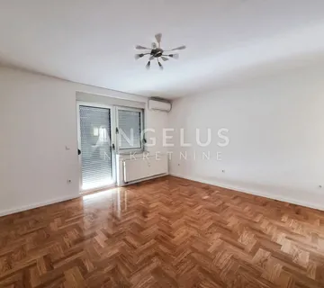 Zagreb, Špansko - 5-sobni stan u prizemlju (109m2) s velikom terasom, prodaja