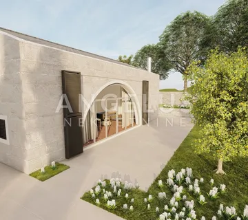 Šolta, Grohote - zem. sa građ. dozvolom, 670 m2, PRODAJA - cover