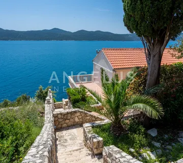 Dubrovačko primorje, dvije kuće na samoj obali mora – posebna lokacija – 214 m2 - Majkovi, Dubrovačko primorje