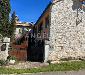 Istra, Višnjan - kamena kuća za dugoročni najam, 150m2 - cover