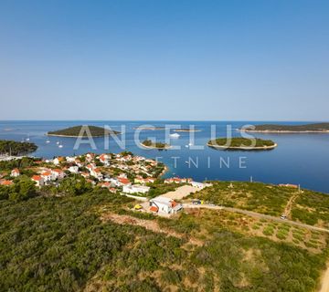 Šolta, Maslinica - građ.zemljište sa panoramskim pogledom - cover