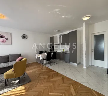 Split, Sukoišan - dugoročan najam novouređenog dvosobnog stana, NAJAM  - cover