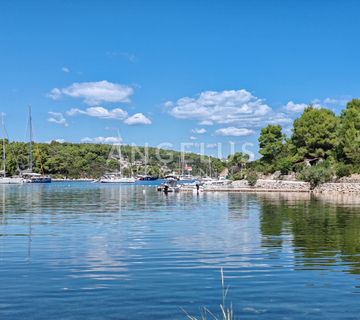 Nečujam, Šolta - građevinska parcela sa otvorenim pogledom na more, 1044 m2 - cover