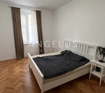 Istra, Pula - Stan Centar 94m2 - cover