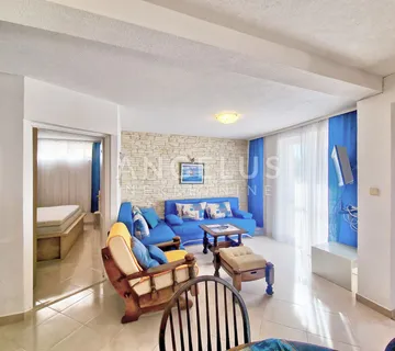 Pelješac, Lovište – prostrani trosobni stan blizu plaže – 90 m2 - cover