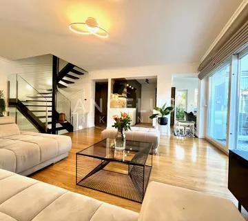 Zagreb, Gračani - moderna kuća 250m2 s bazenom  - cover