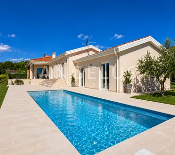 Istra, Barban - cjelogodišnji najam nove kuće s bazenom, 180m2