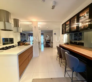 Zagreb, Šestine - moderna kuća 400m2 s vrtom od 1000m2