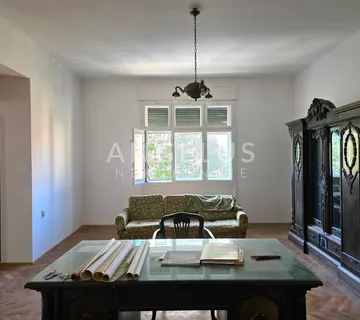 Split, Dobri - zakup peterosobnog stana za uredske potrebe - cover