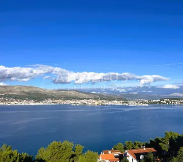 Čiovo - apartmanska kuća sa bazenom, pogled na more, 327 m2 - cover