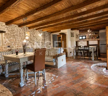 Istra, Višnjan - kamena kuća za dugoročni najam, 150m2 - Benčani, Višnjan
