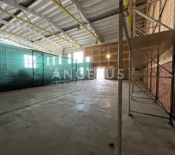 Požega - skladište 400m2 s dvorištem
