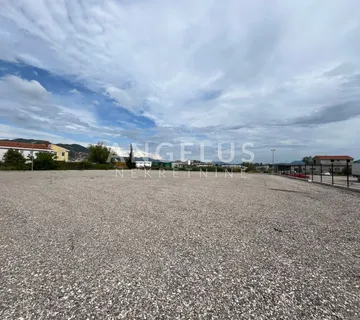 Ploče, Centar - građevinsko zemljište 2800m2