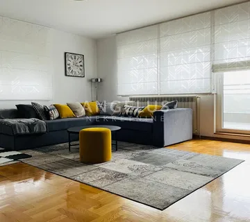 Zagreb, Vrhovec - prostran obiteljski stan 115m2 + garaža - cover