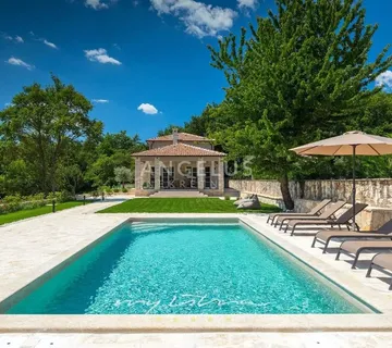 Istra, okolica Tinjana - predivna kuća s bazenom - cover