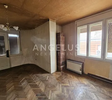 Zagreb - Maksimir Stan za adaptaciju 70m2 + terasa 40m2  - cover