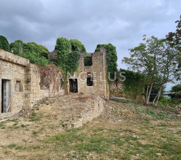 Istra, Motovun - imanje 620 m2 s objektima - cover