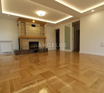 Zagreb, Mlinovi - luksuzna kuća 450 m2 s bazenom, garažom i vrtom - cover