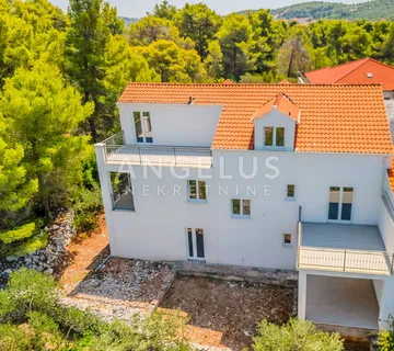 Lumbarda, otok Korčula – dvojna kuća 360 m² u roh-bau fazi s pogledom na more – PRODAJA - cover