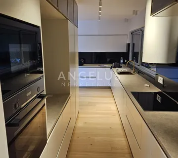 Zagreb, Gornje Prekrižje - luksuzni dvoetažni stan 320m2 s vrtom i garažom - cover