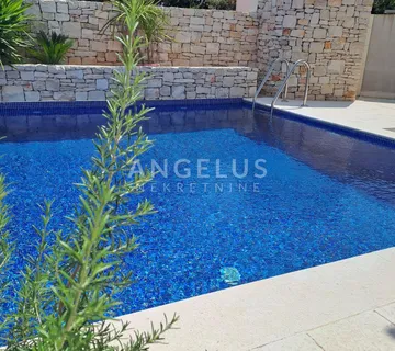 Brač, Milna - novoizgrađena kuća sa bazenom, PRODAJA - cover