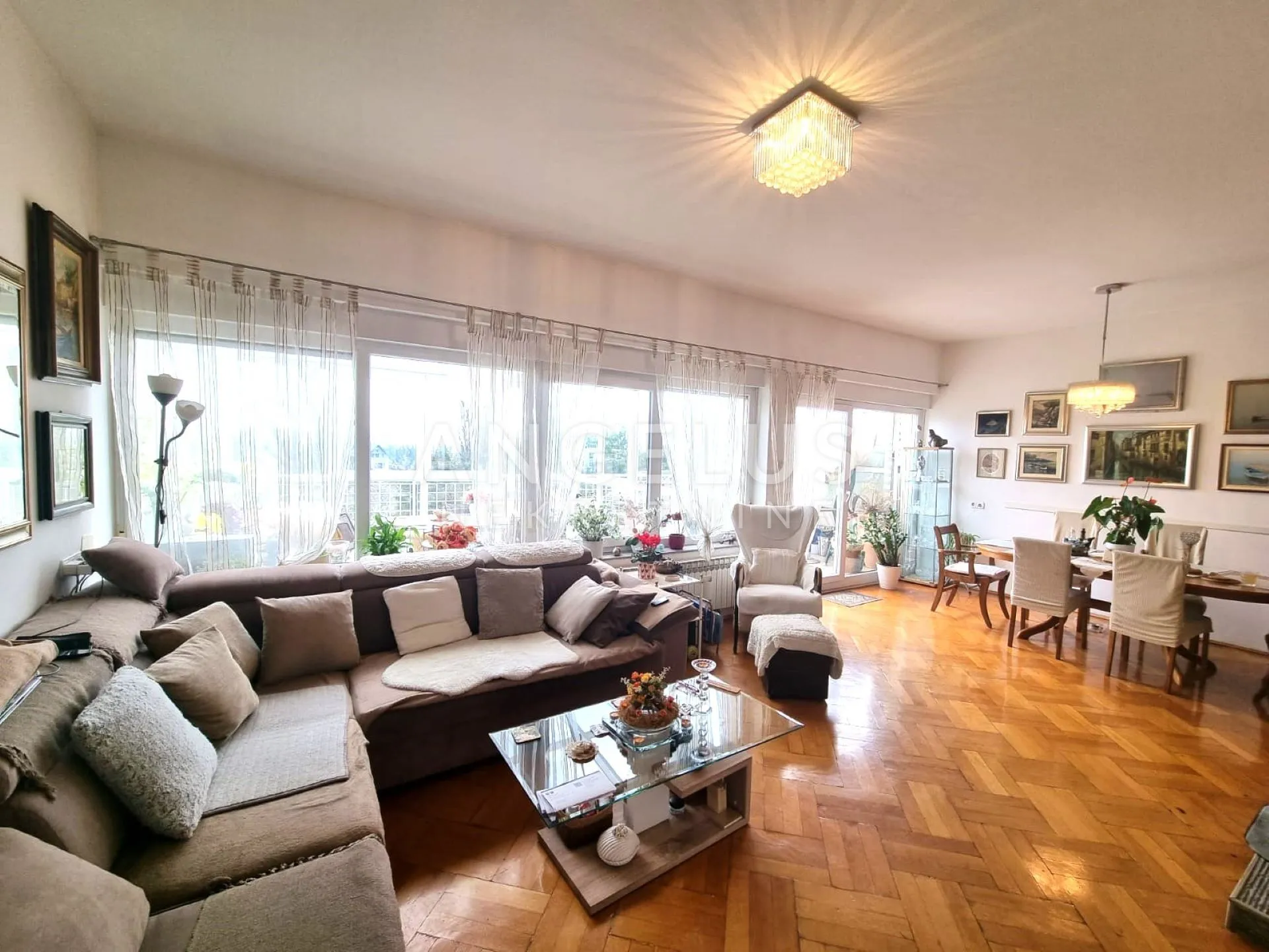 Zagreb, Pantovčak - kuća s pogledom i zimskim vrtom, 380m2, prodaja - cover