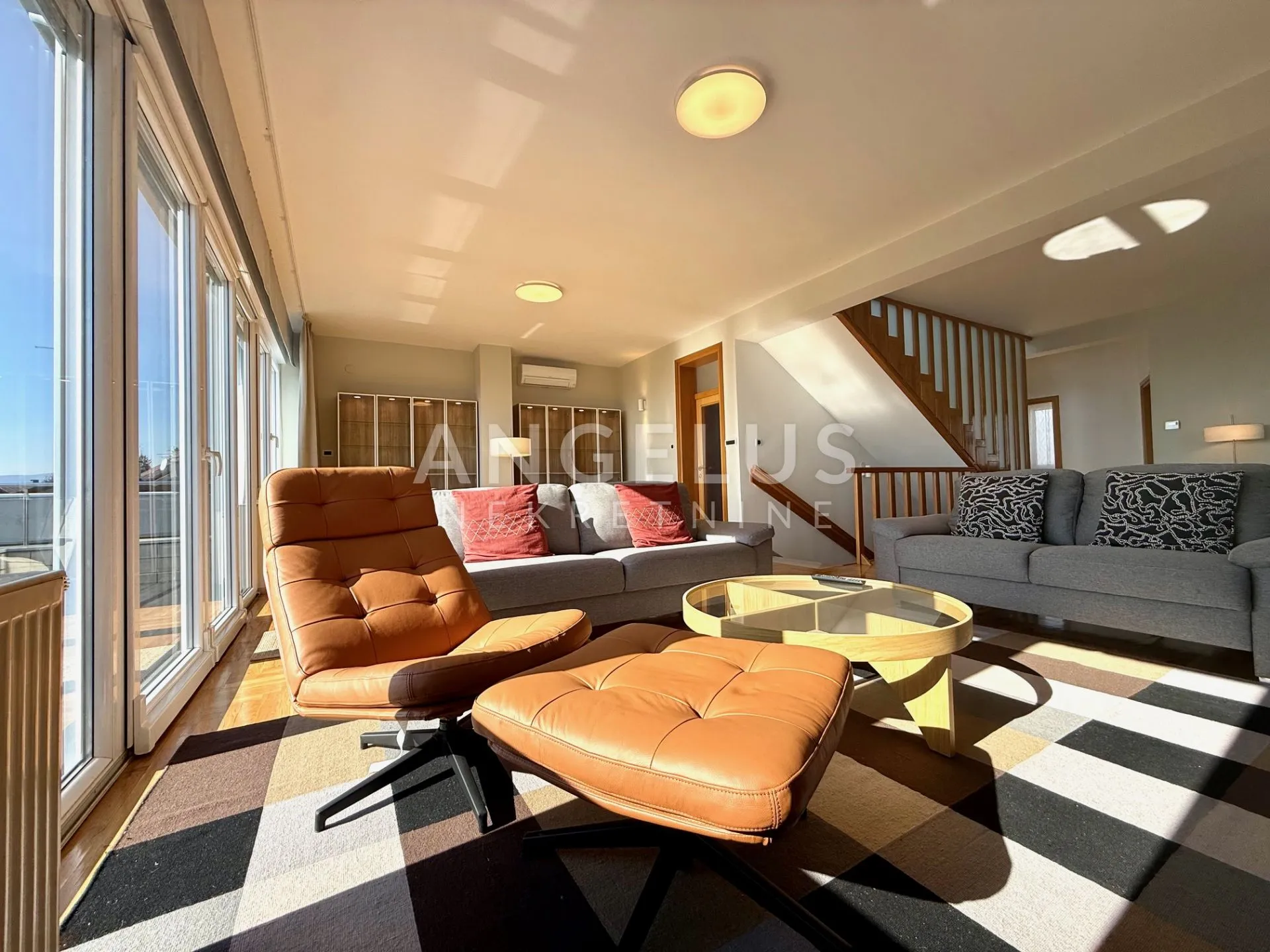 Zagreb, Šestine - kuća za najam, 240 m2 - cover