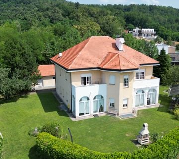 Vila: Zagreb (Podsused), 482.00 m2 (prodaja) - cover