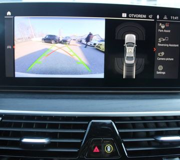 BMW serija 5 530 xDrive AUTOMATIK M-paket *LED, NAVIGACIJA, KAMERA*  - cover