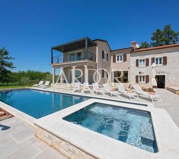 Poreč, villa 450m2 - cover