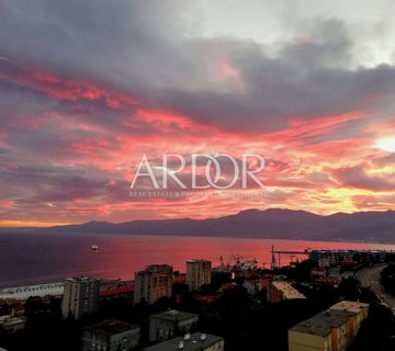 Turnić, prodaja stana u stambenoj zgradi s odličnim pogledom - cover